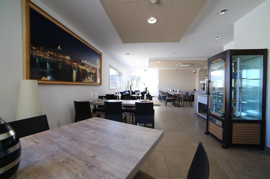 Hotel Restaurant Les Pielettes Le Rove Dış mekan fotoğraf